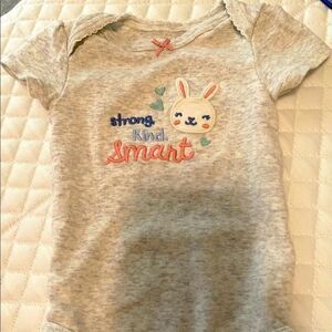 Carter’s girls 3 mo onesie strong king smart bunny
